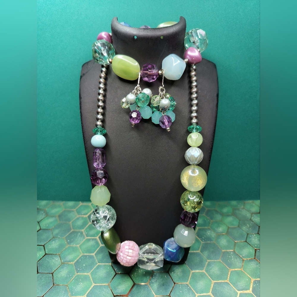 Multicolor Beaded Necklace